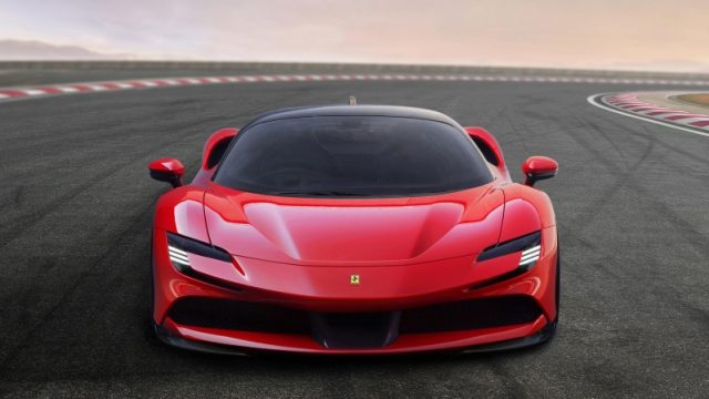 Frontale Ferrari SF90