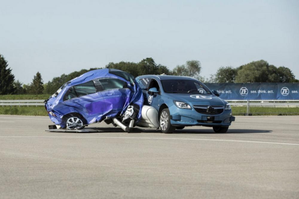 Impatto airbag zf