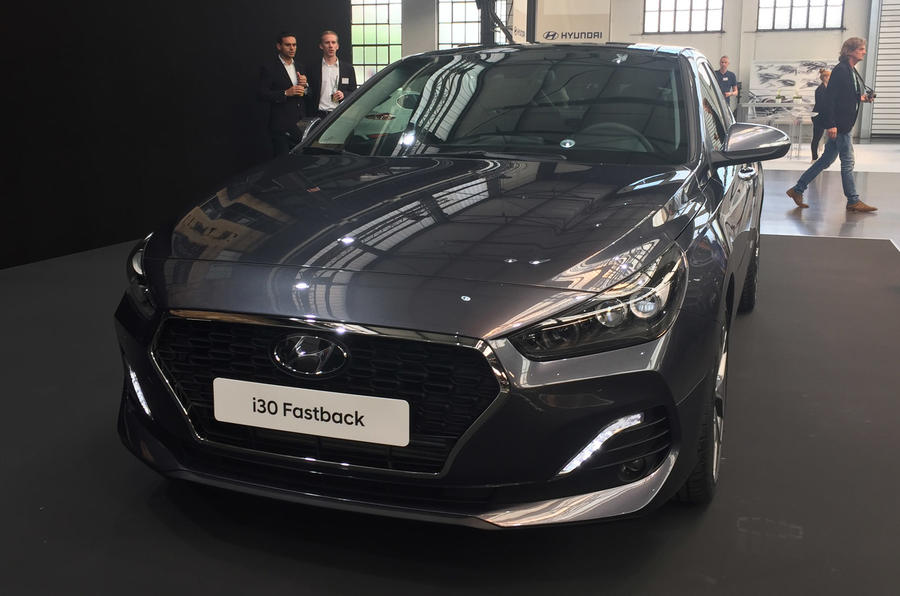 Anche la i30 svela la sua coupè Fastback2 min read Anche la i30 svela la sua coupè Fastback2 min read
